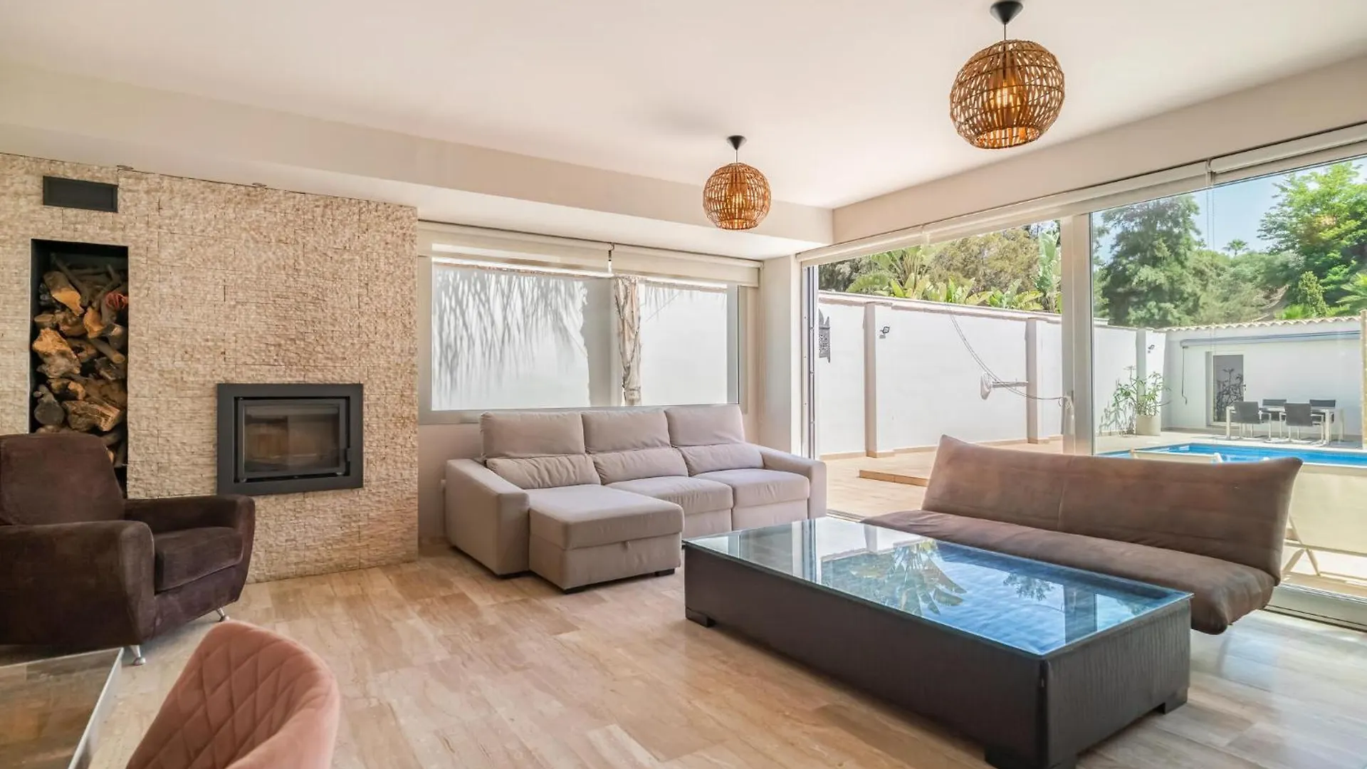 Casa De La Playa Benalmadena Villa